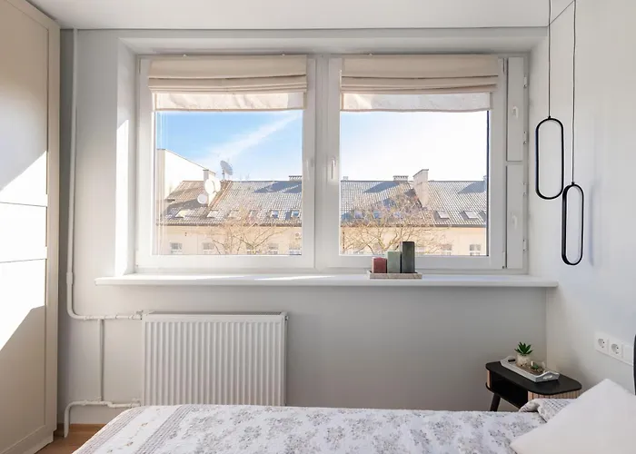 Cozy 1bd With Bathtub Close To Old Town *