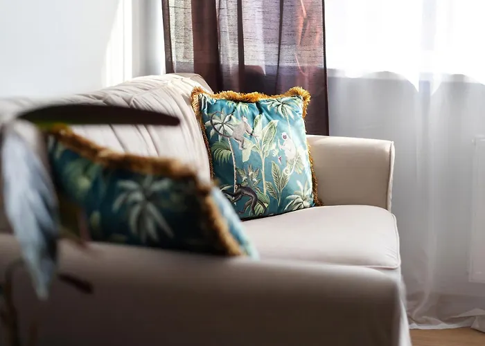 Апартаменты Cozy 1bd With Bathtub Close To Old Town *